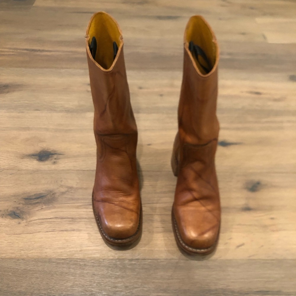 Frye Campus boot